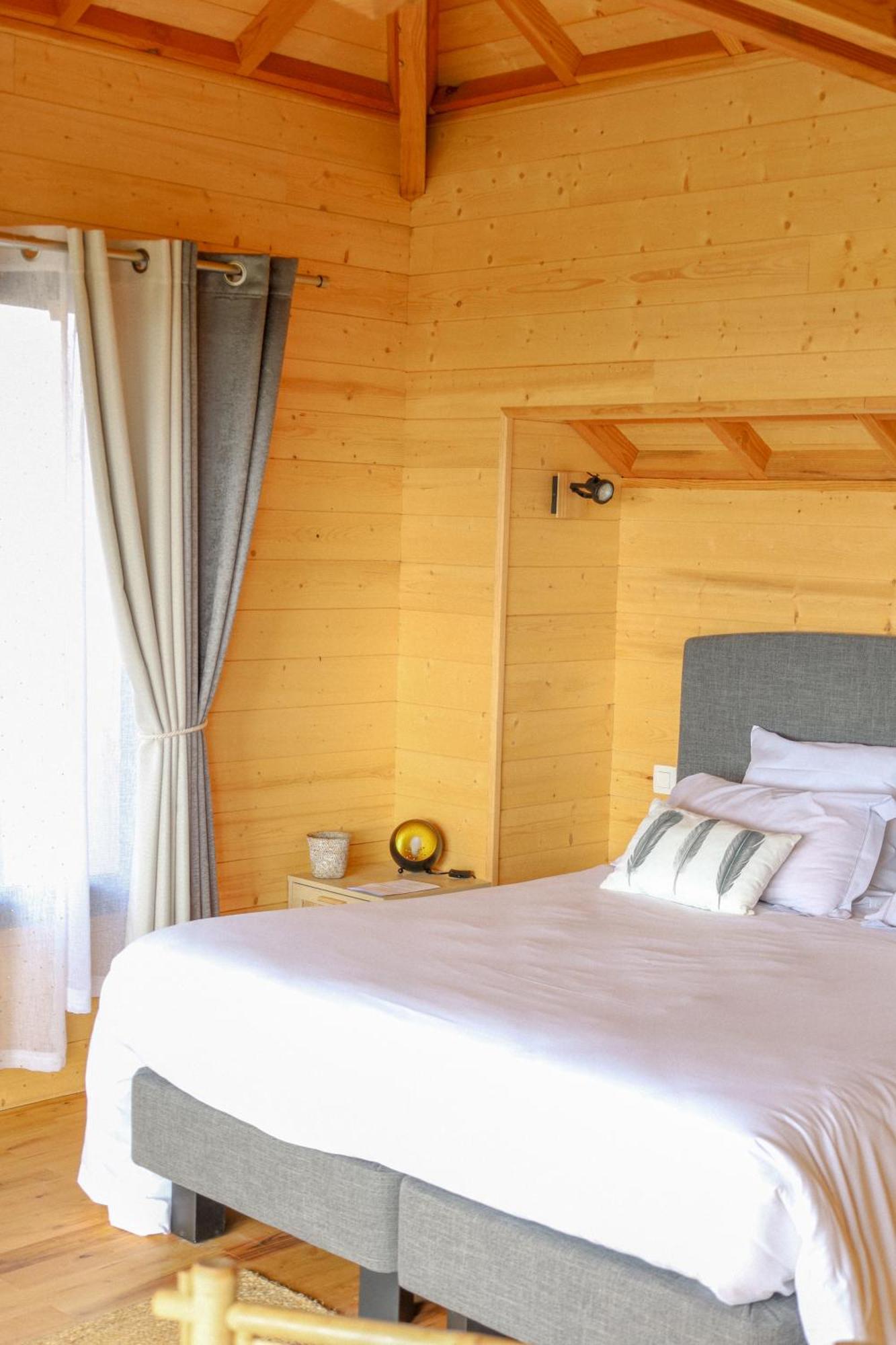 Le Domaine De La Tour Des Vents Bed & Breakfast Bergerac Ngoại thất bức ảnh