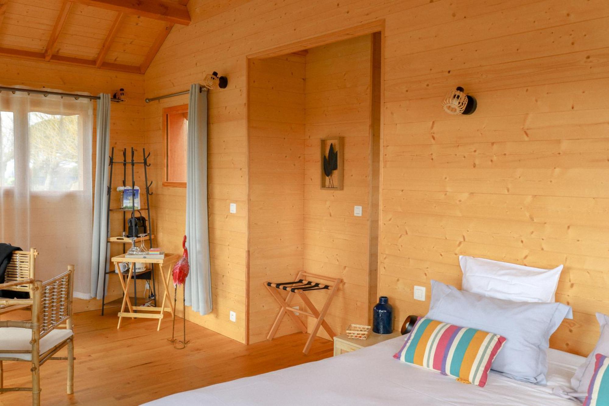 Le Domaine De La Tour Des Vents Bed & Breakfast Bergerac Ngoại thất bức ảnh