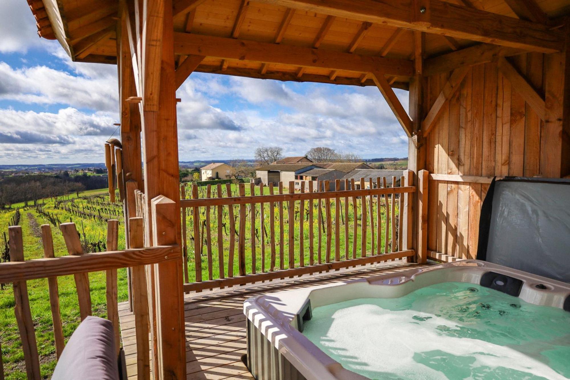 Le Domaine De La Tour Des Vents Bed & Breakfast Bergerac Ngoại thất bức ảnh