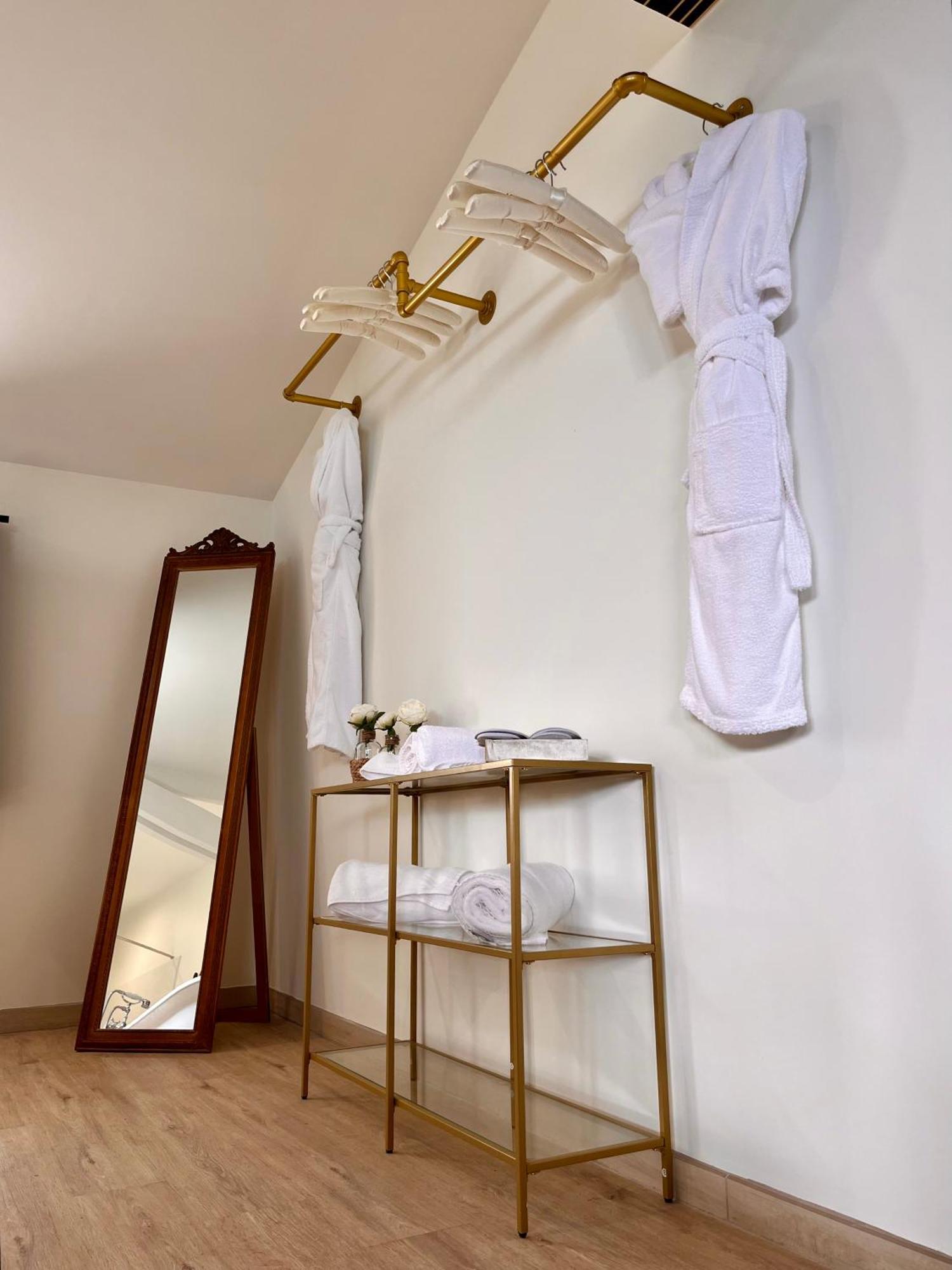 Le Domaine De La Tour Des Vents Bed & Breakfast Bergerac Ngoại thất bức ảnh