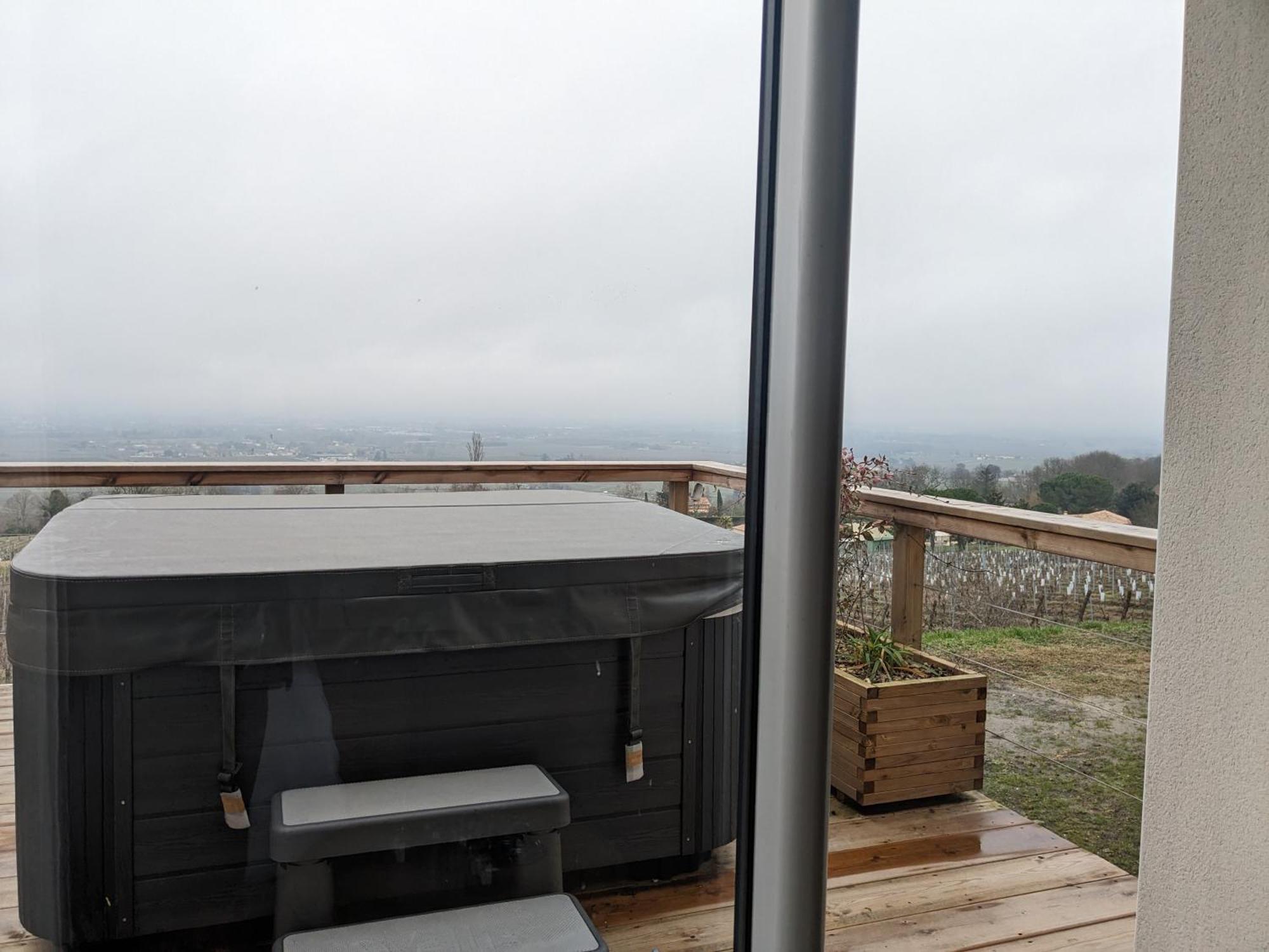 Le Domaine De La Tour Des Vents Bed & Breakfast Bergerac Ngoại thất bức ảnh